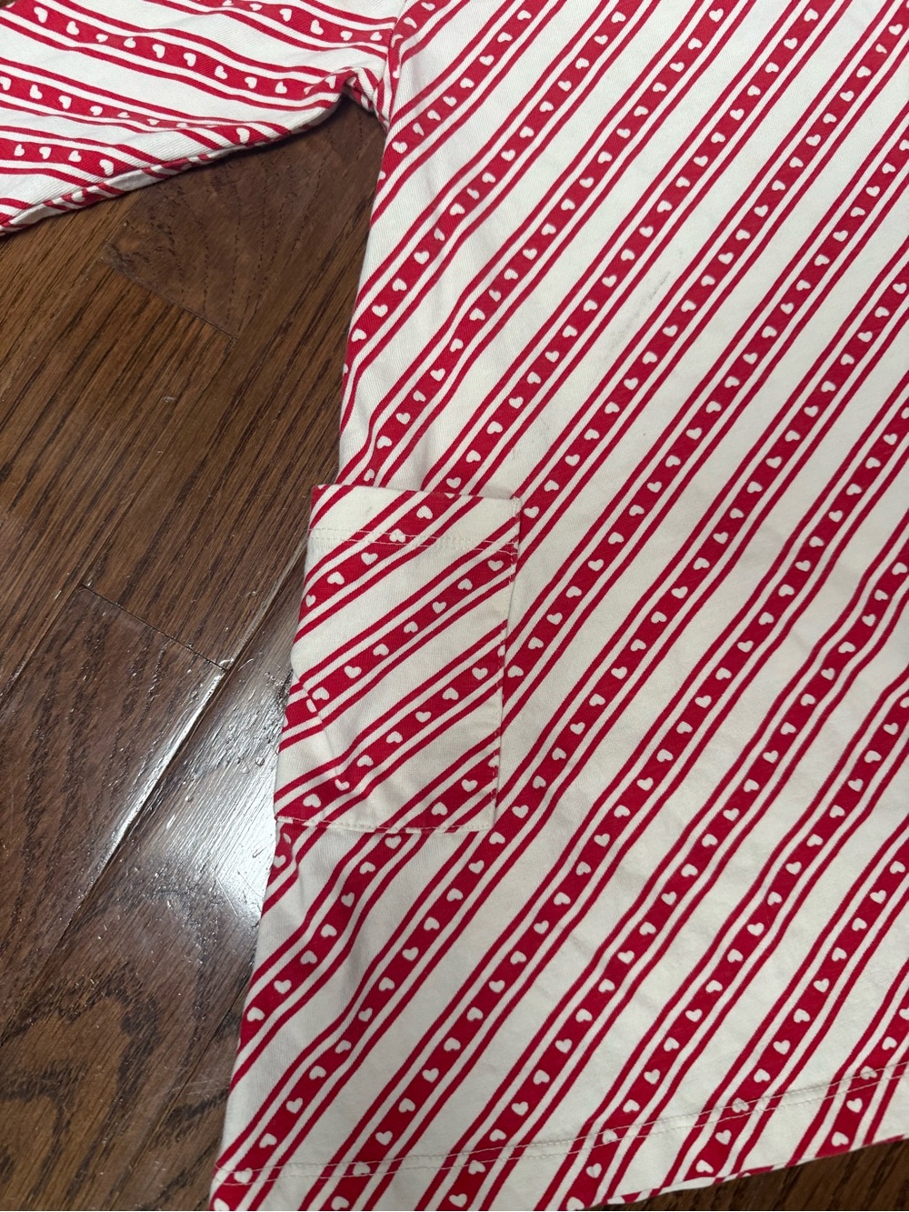 Hanna Anderson 3T holiday heart striped dress with neck snap closure and pockets - Picture 2 of 6